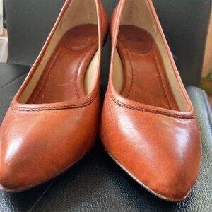 Frye Regina Leather Pumps new